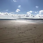 Holiday home Bay Dream - Part Of The The Bay Filey Village With Pool, Gym And Direct Access, Pub, Restaurant, Tennis And Meadows Walks *