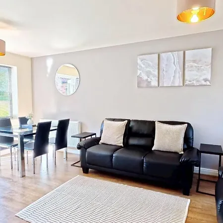 Semesterbostad Bay Dream - Part Of The The Bay Filey Village With Pool, Gym And Direct Access, Pub, Restaurant, Tennis And Meadows Walks *