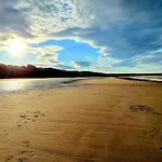 Bay Dream - Part Of The The Bay Filey Village With Pool, Gym And Direct Access, Pub, Restaurant, Tennis And Meadows Walks Holiday home