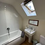 Bay Dream - Part Of The The Bay Filey Village With Pool, Gym And Direct Access, Pub, Restaurant, Tennis And Meadows Walks Reighton