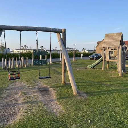 Bay Dream - Part Of The The Bay Filey Village With Pool, Gym And Direct Access, Pub, Restaurant, Tennis And Meadows Walks * Reighton