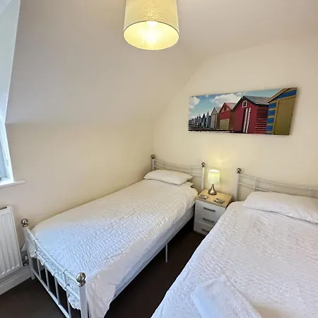 Hébergement de vacances Bay Dream - Part Of The The Bay Filey Village With Pool, Gym And Direct Access, Pub, Restaurant, Tennis And Meadows Walks Reighton